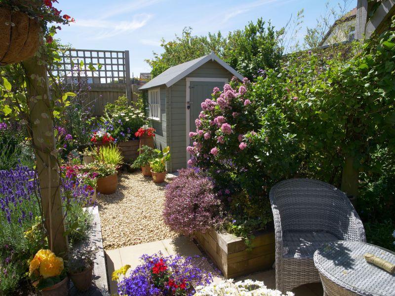 4 bedroom detached house for sale in Vigilance Avenue, Brixham, TQ5