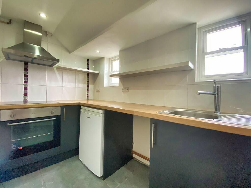 Additional property image - Golden Cross, Hailsham