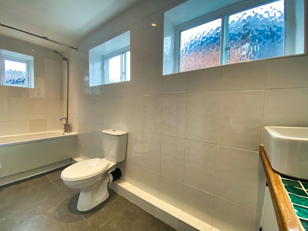 Additional property image - Golden Cross, Hailsham