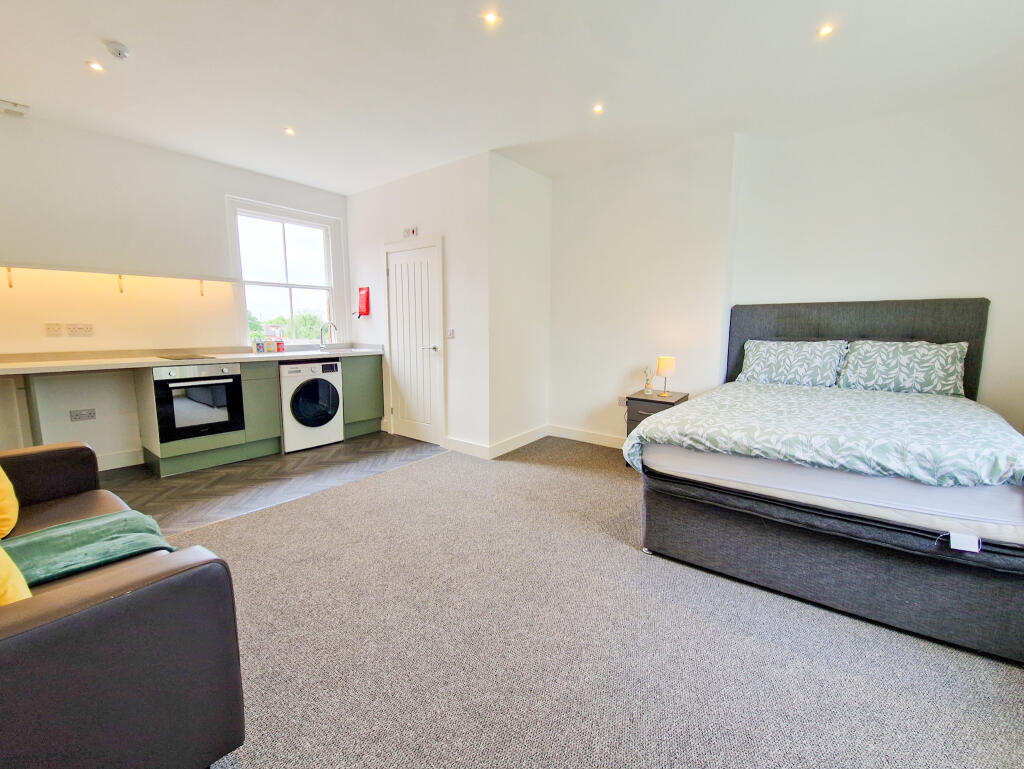 Main image of property: Park Road Moseley B13 8AB