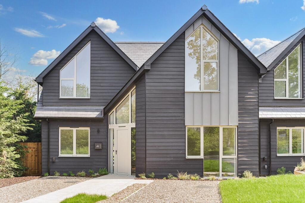 Main image of property: Kingsoak, Hitchin, SG4