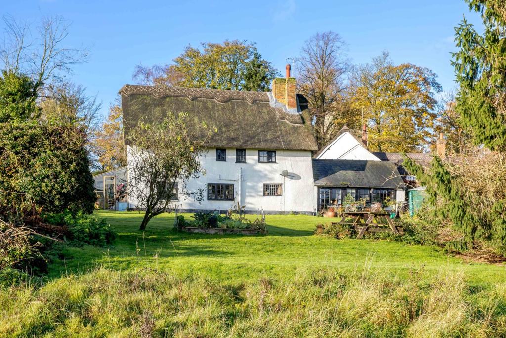 3 bedroom cottage for sale in Church Lane, Weston, Hitchin, SG4