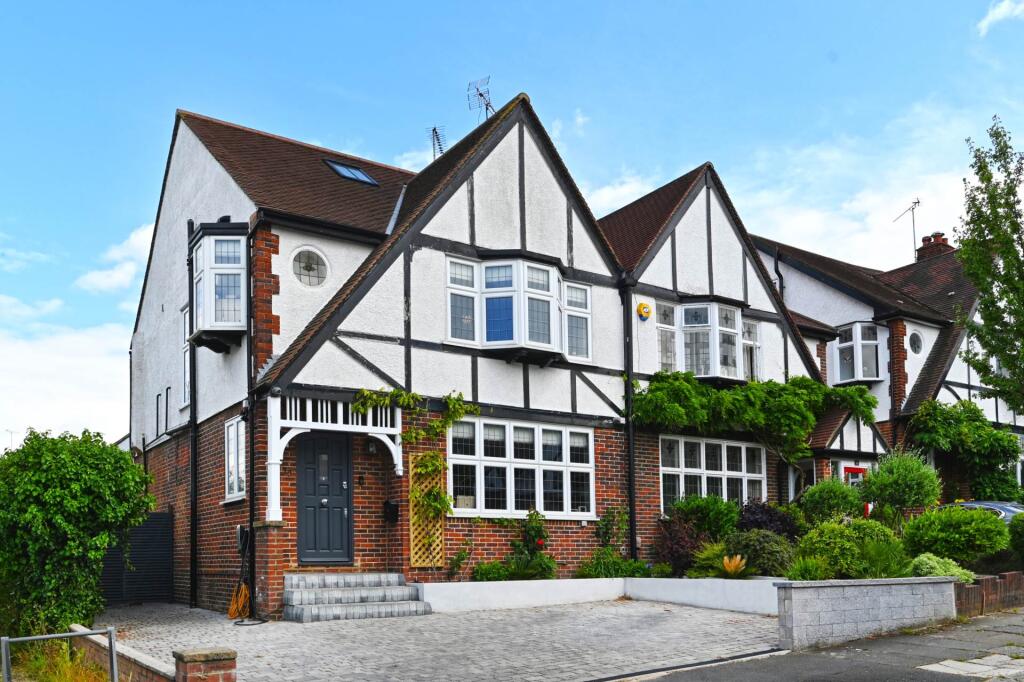 Main image of property: Lynwood Road, London, Ealing W5
