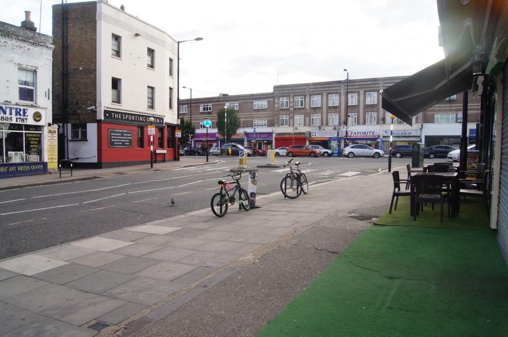 Shop for rent in Green Street, Enfield, EN3