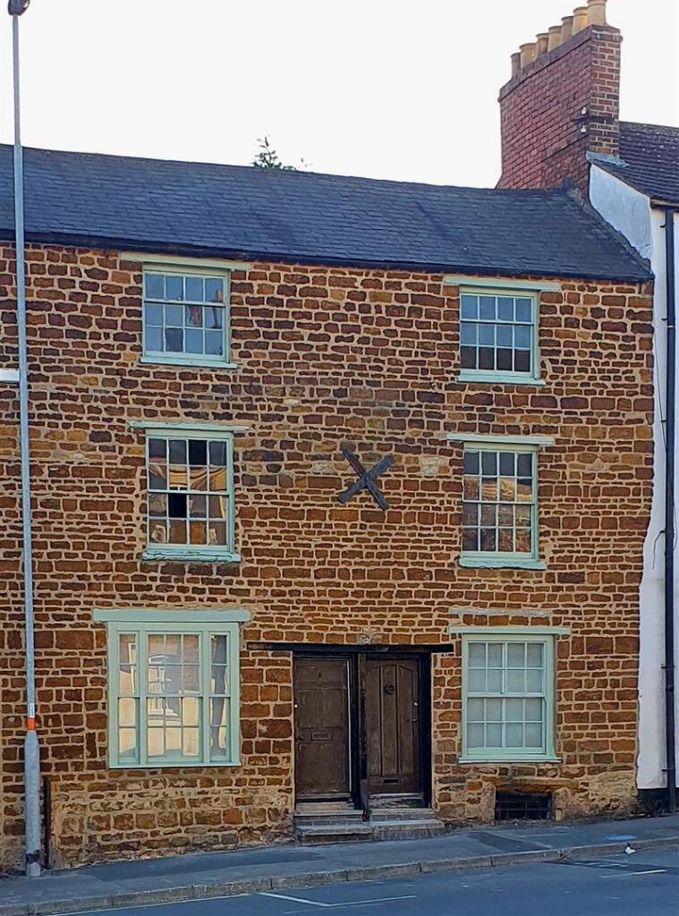 Main image of property: Broad Green, Wellingborough