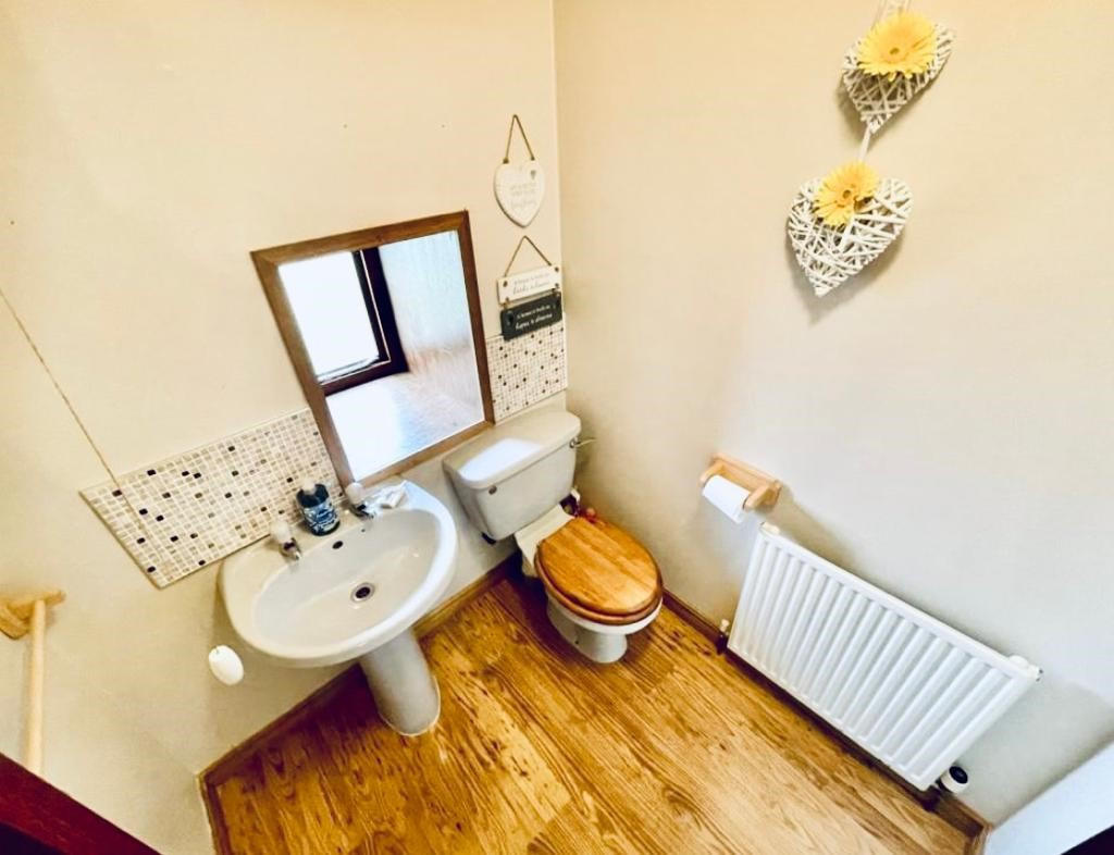 4 bedroom barn conversion for sale in Muggersland Burn, Craigie, KILMARNOCK, East Ayrshire, KA1