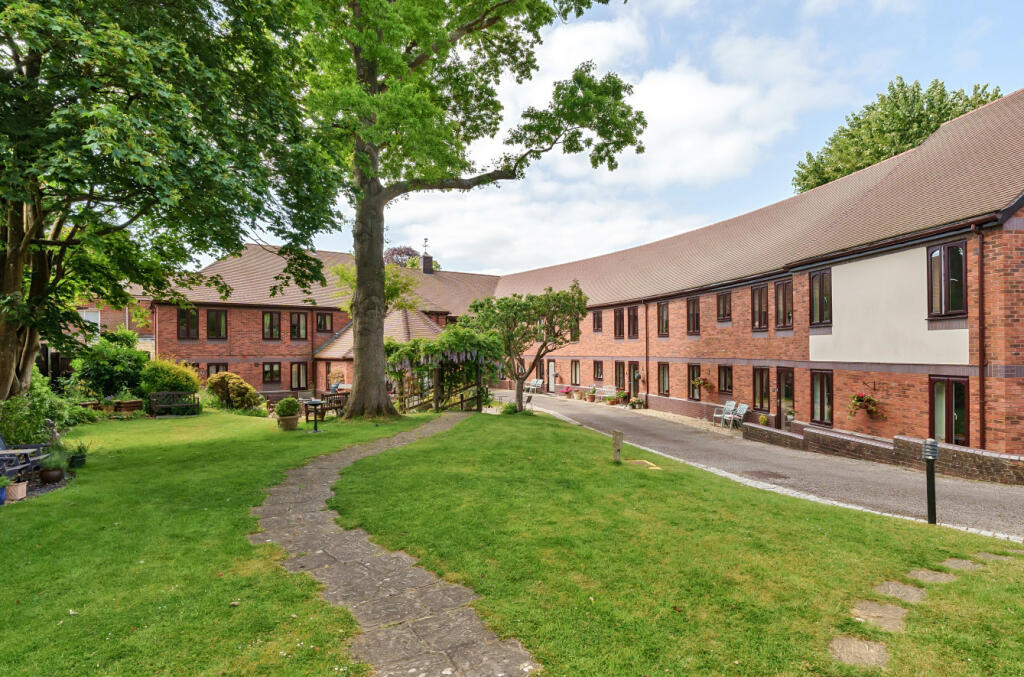 1 bedroom apartment for sale in Roman Row, Waltham, Southampton