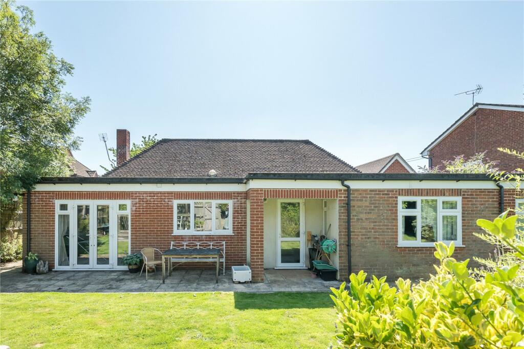 3 bedroom bungalow for sale in Church Road, Swanmore, Southampton