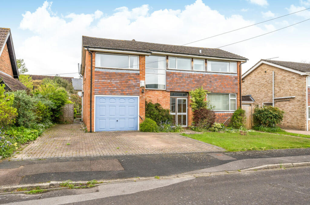 5 bedroom detached house for sale in Tanfield Park, Wickham, Fareham