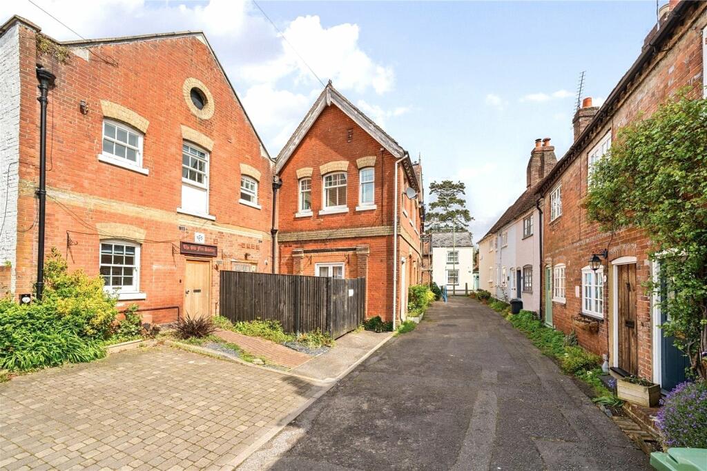 Main image of property: Upper Basingwell Street, Bishops Waltham, Southampton, Hampshire, SO32