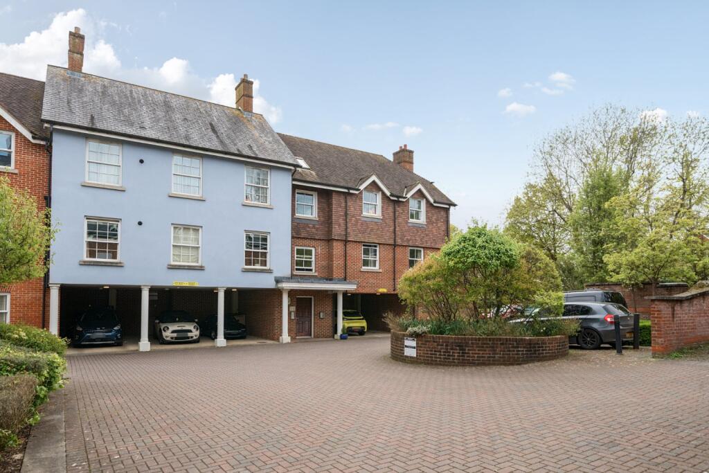 Main image of property: Elim Close, Bishops Waltham, Southampton, Hampshire, SO32