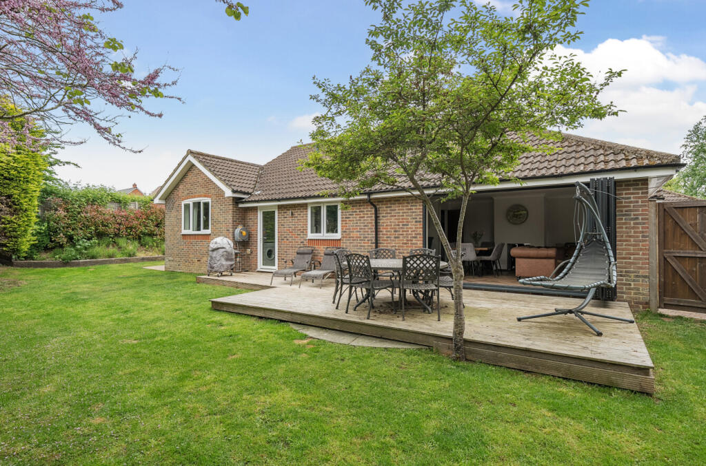 Main image of property: Clubhouse Lane, Waltham Chase, Southampton, Hampshire, SO32