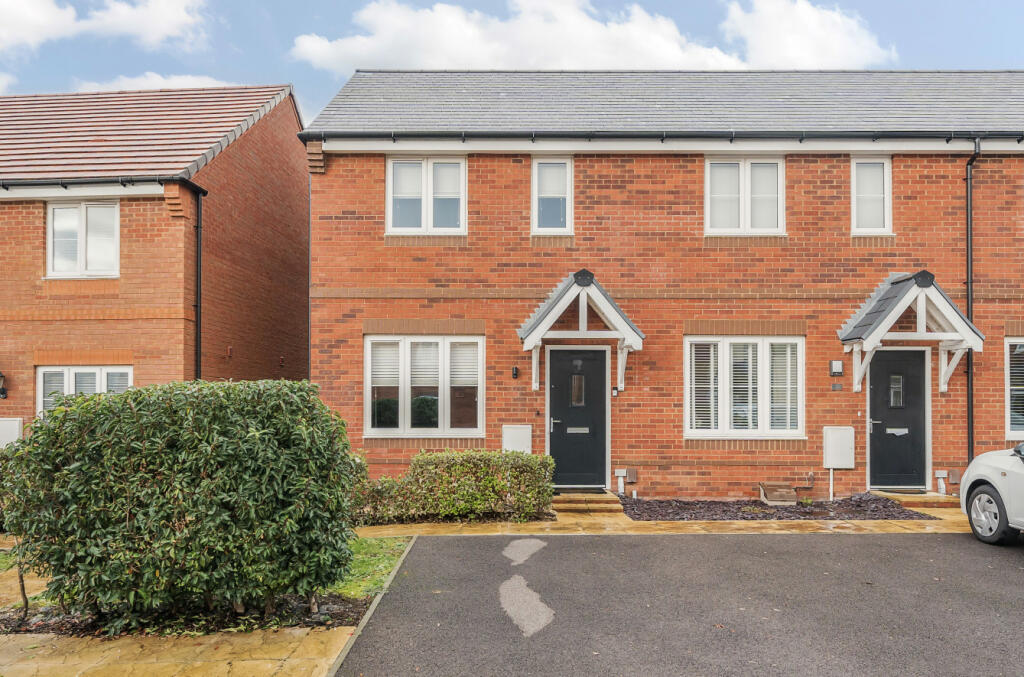 2 bedroom end of terrace house for sale in Merrygrove Way, Nursling, Southampton, SO16