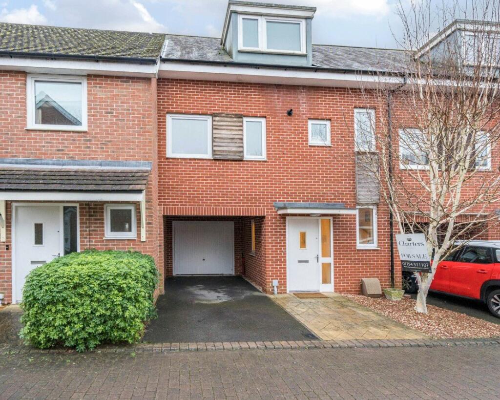 3 bedroom terraced house for sale in Bramtoco Way, Totton, Southampton