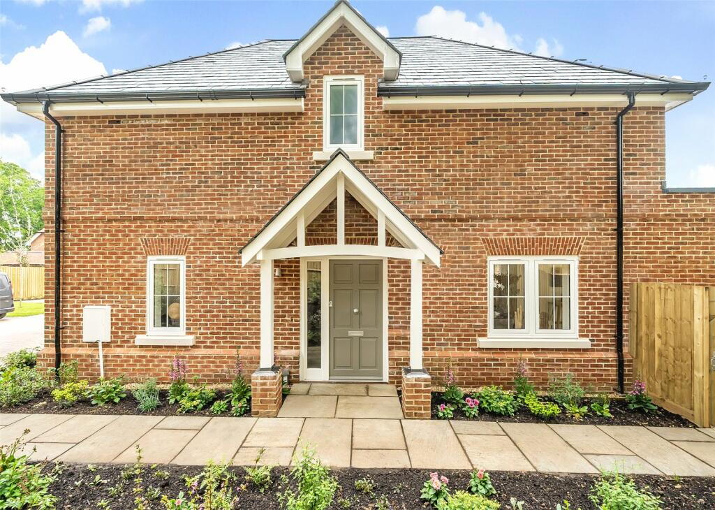 3 bedroom semidetached house for sale in Hazel Grove, Saunders Lane