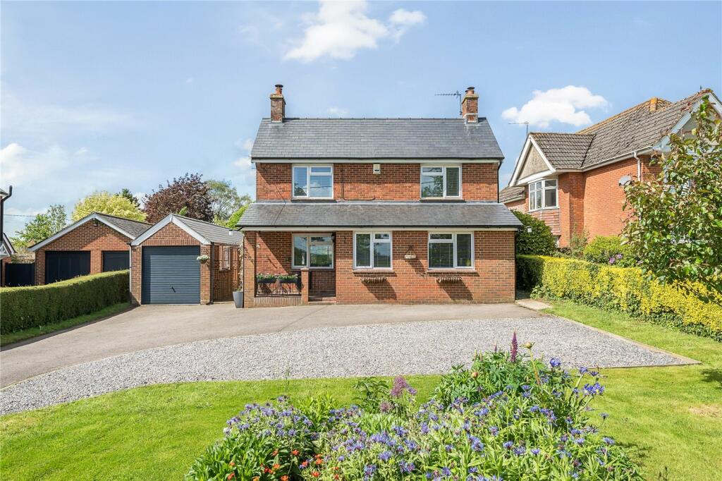 4 bedroom detached house for sale in Salisbury Road, Ower, Romsey