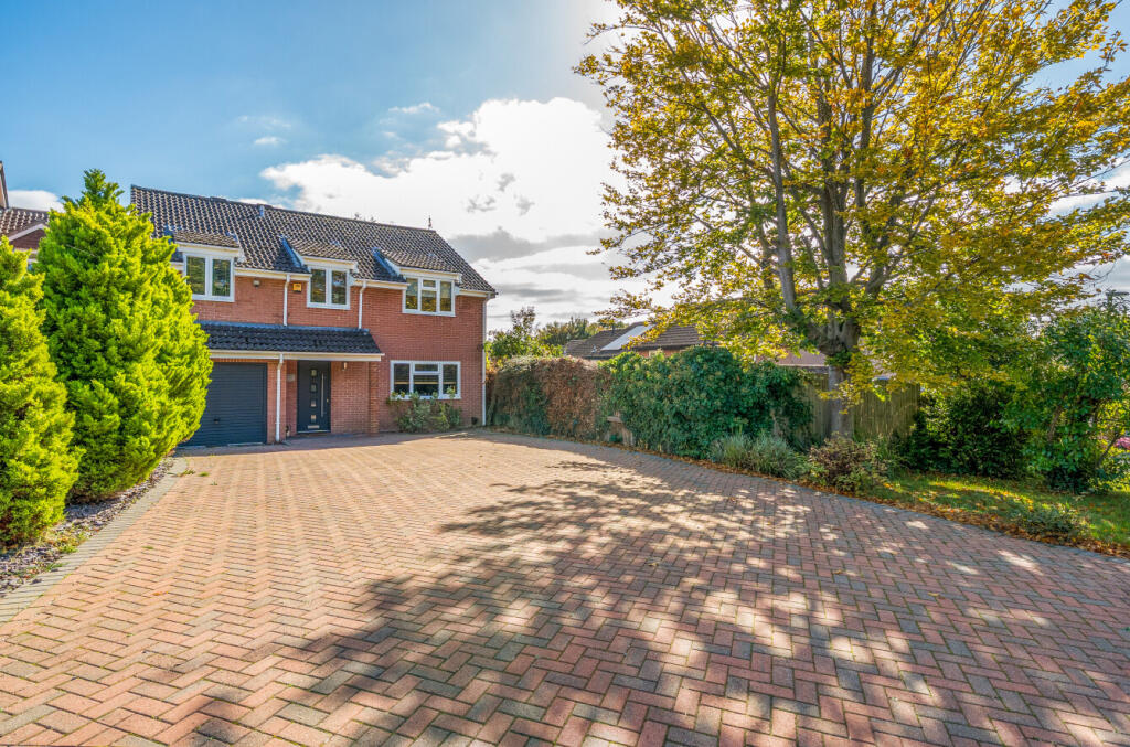 Main image of property: Jeffries Close, Rownhams, Southampton, Hampshire, SO16