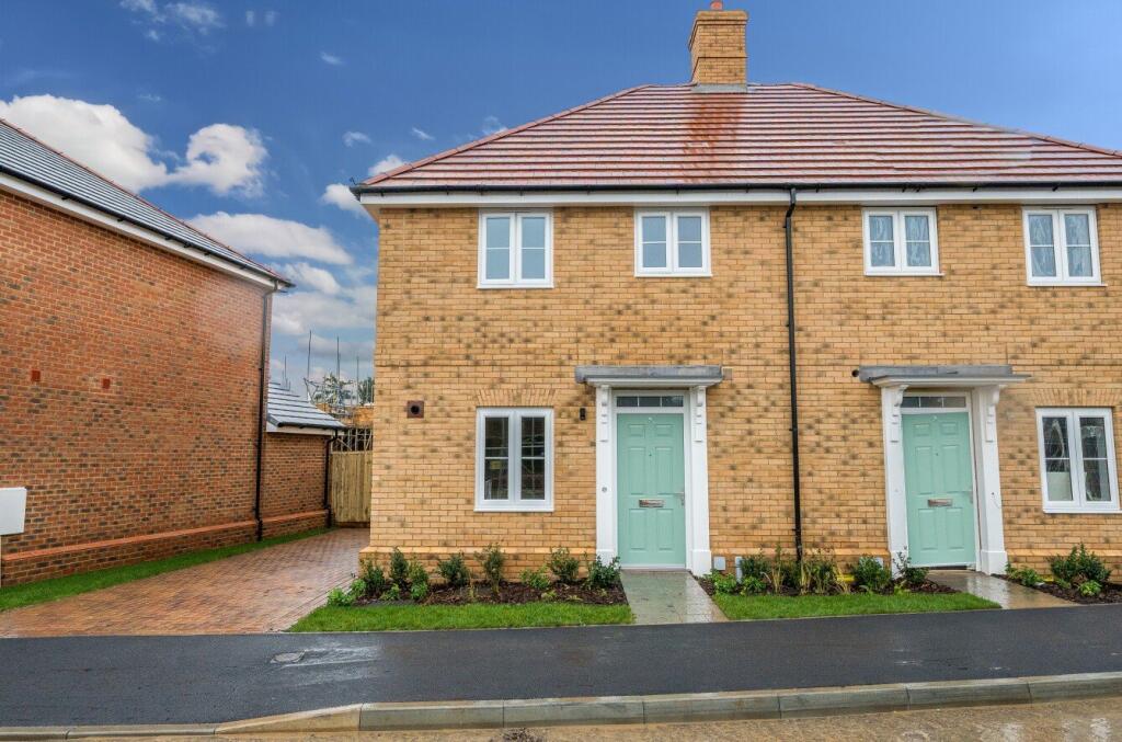 Main image of property: Moorhen Close, Fordingbridge, Hampshire, SP6