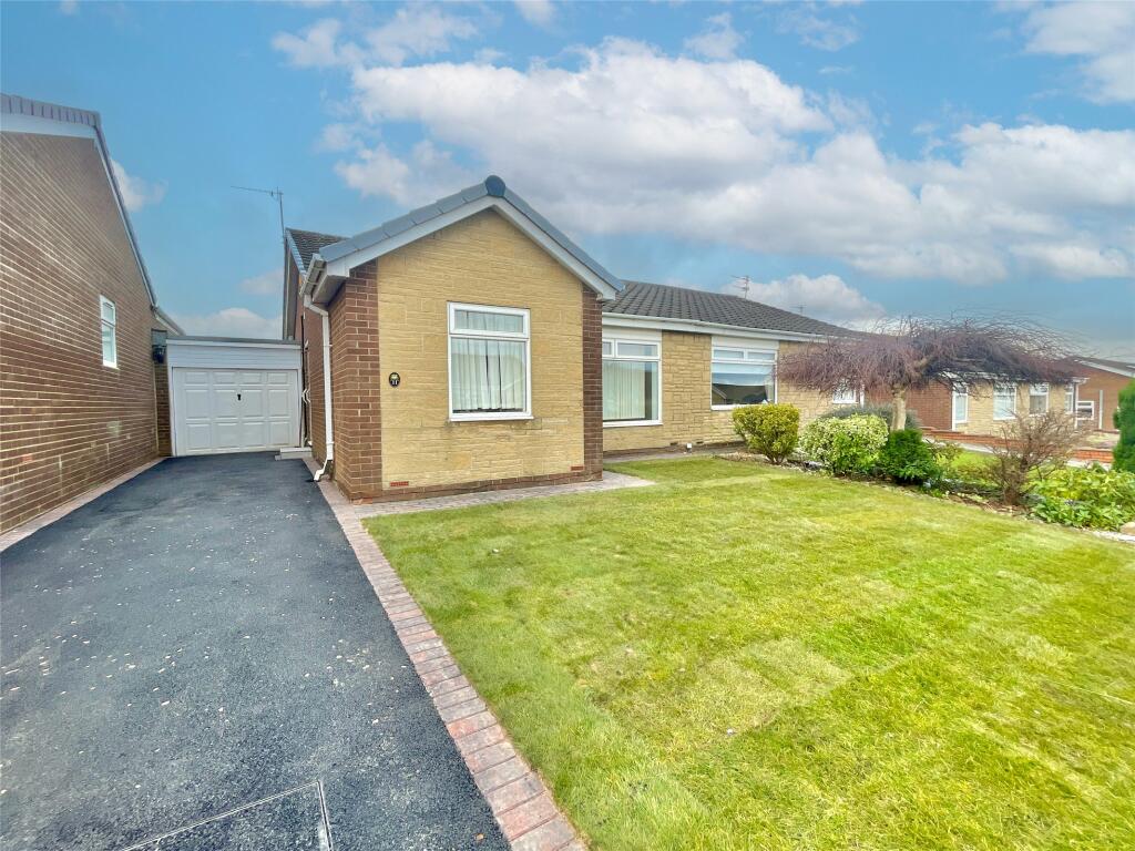 2 bedroom bungalow for sale in Kidderminster Drive, Chapel Park