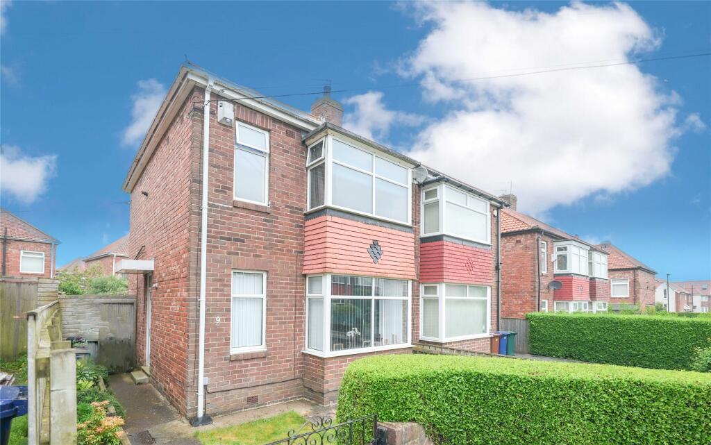 3 bedroom house for sale in Fallodon Gardens, North Fenham, Newcastle