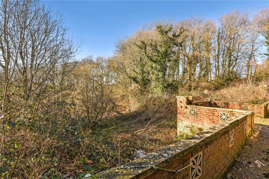 3 bedroom bungalow for sale in Empshott, Liss, Hampshire, GU33