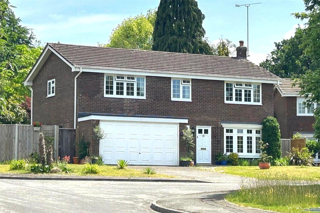 Main image of property: The Ridings, Liss, Hampshire, GU33