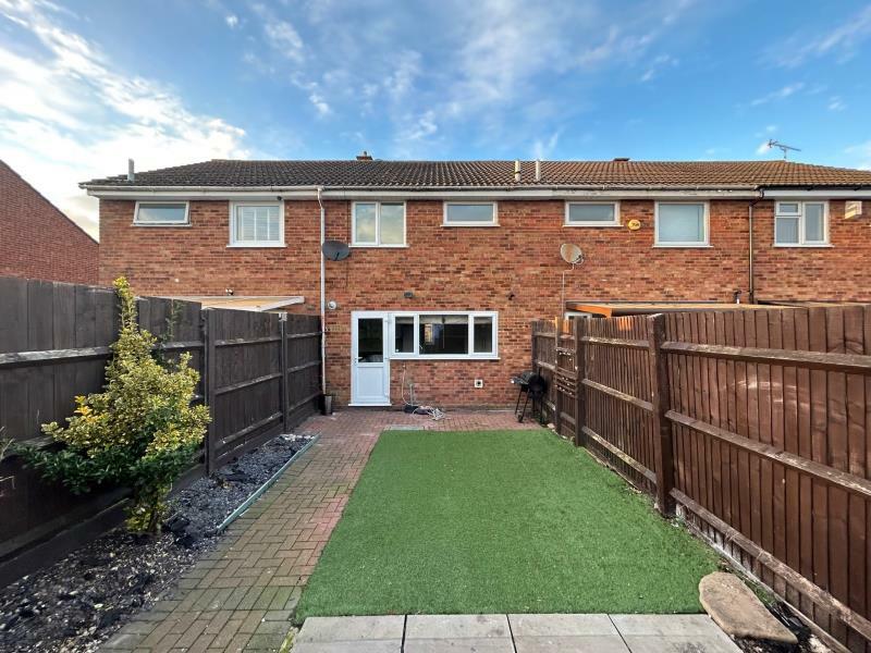 3 bedroom terraced house for rent in Tiffany Close, Bletchley , MK2
