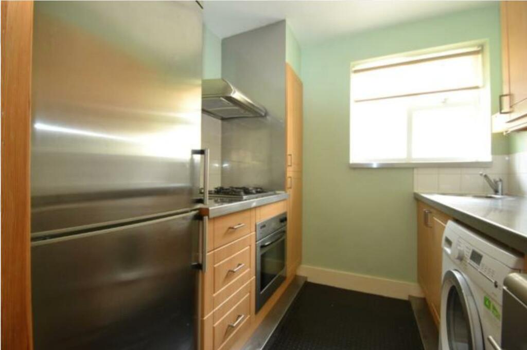2 bedroom apartment for rent in Surbiton, KT6