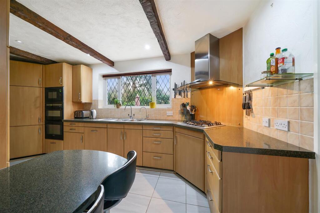 Main image of property: Banstead Road, Banstead