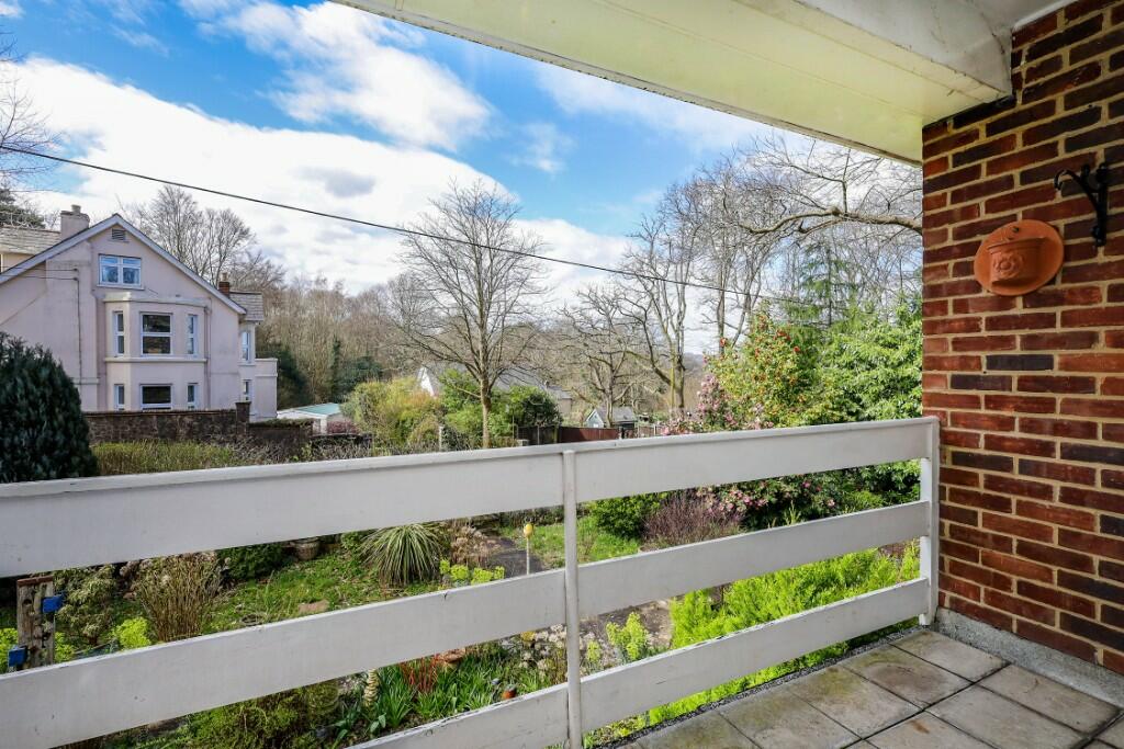 2 bedroom apartment for sale in Hill Brow Road, Liss, Hampshire, GU33
