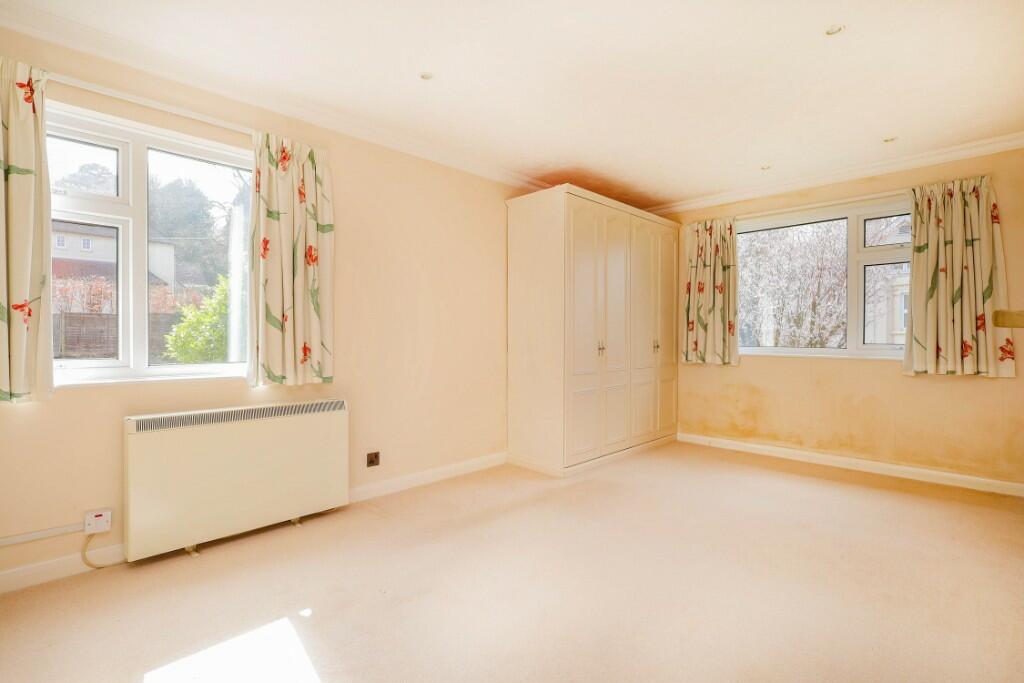 2 bedroom apartment for sale in Hill Brow Road, Liss, Hampshire, GU33