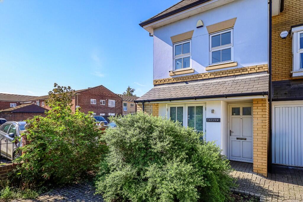 Main image of property: Hill Brow Road, Liss, Hampshire