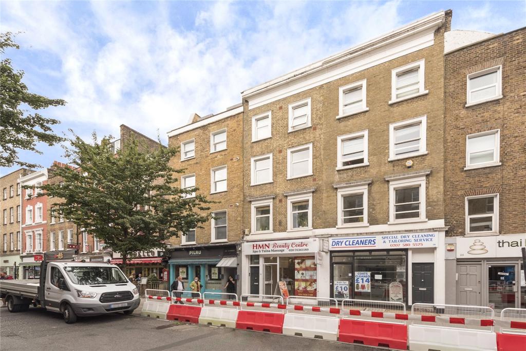 Studio apartment for sale in Goodge Street, Fitzrovia, London, W1T