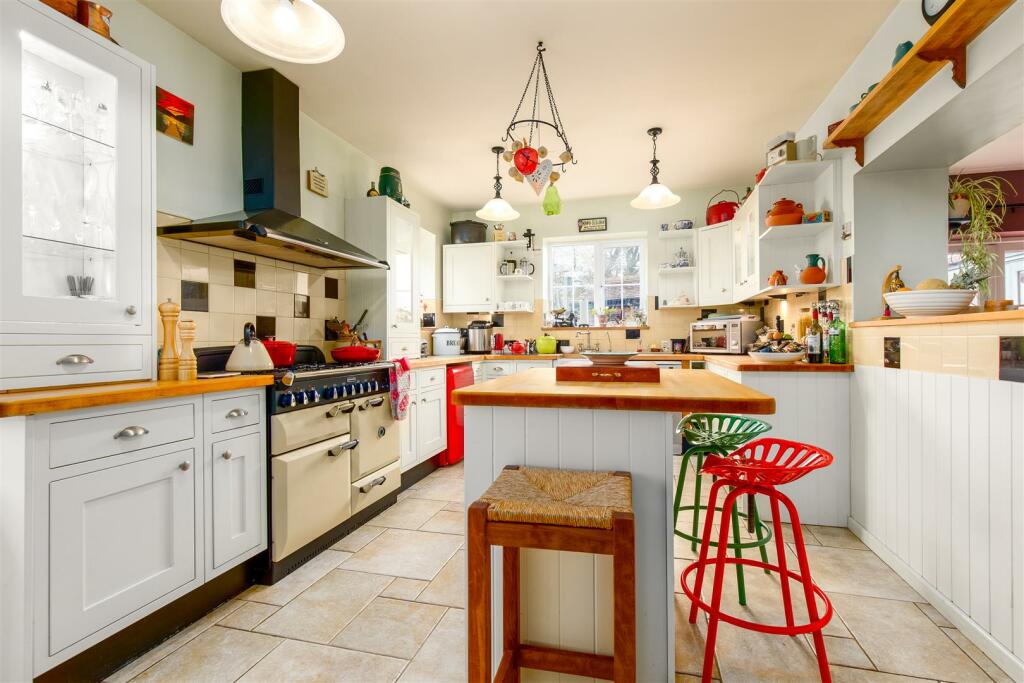 6 bedroom barn conversion for sale in Souldern, Nr Bicester, OX27