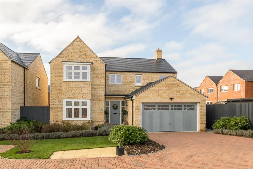 Main image of property: Ringlet Close, Ambrosden, Bicester
