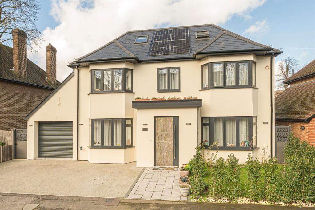 Main image of property: Cleveland Close, Walton On Thames