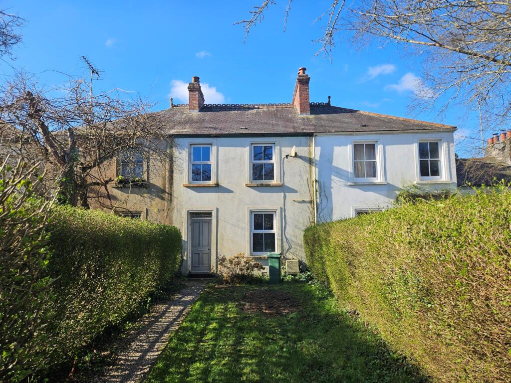 2 bedroom terraced house for sale in Park Road, Lostwithiel, PL22