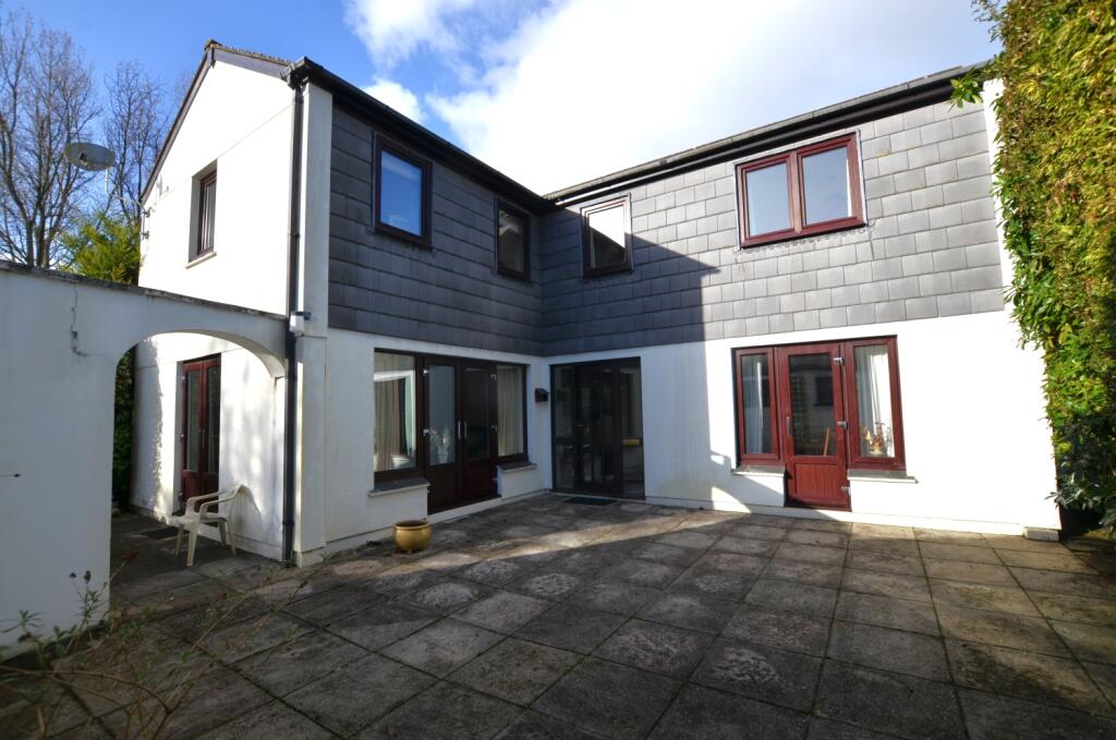 4 bedroom detached house for sale in Grenville Road, Lostwithiel