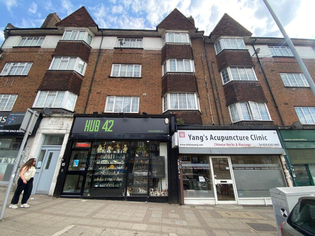 Main image of property: Flat 10 Queens Mansions, Watford Way, Hendon, London, NW4
