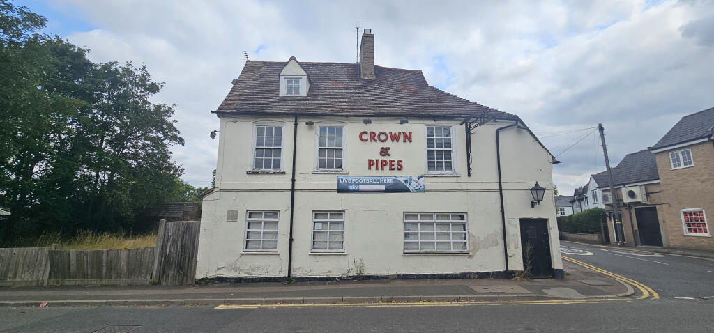 Main image of property: Crown and Pipes, 14 High Street, Fenstanton, Huntingdon, Cambridgeshire, PE28