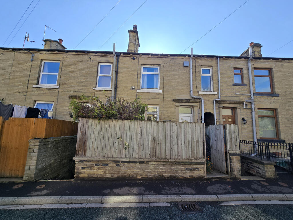 Main image of property: 141 Thornhill Road, Brighouse, West Yorkshire, HD6