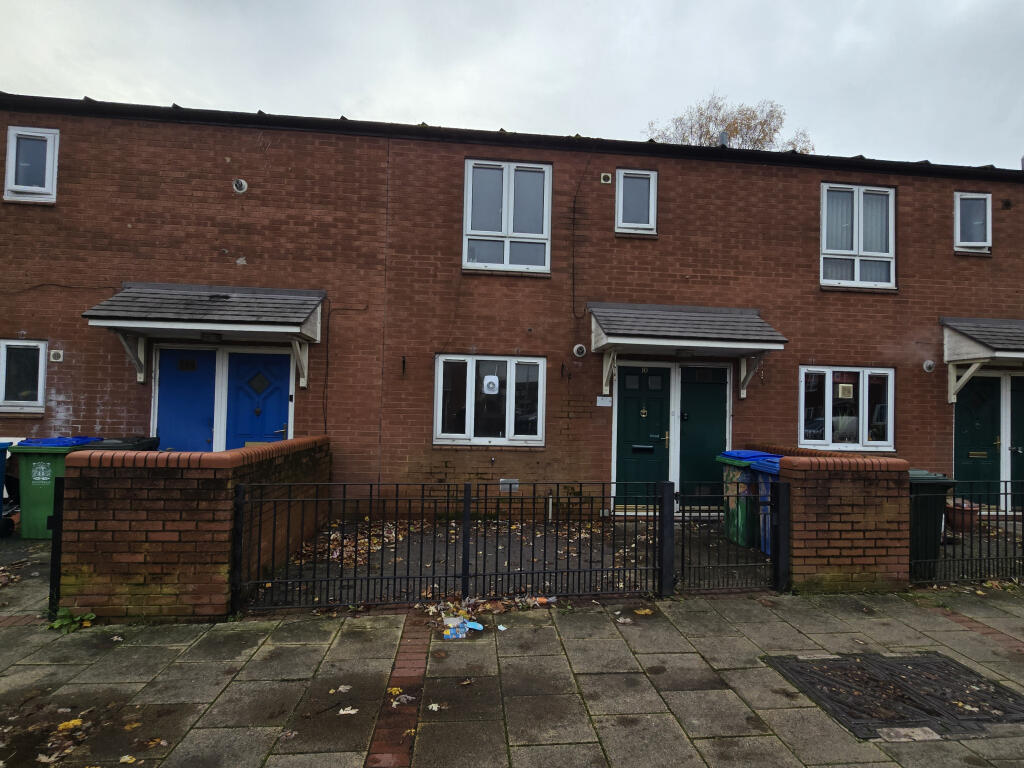 Main image of property: 10 Grafton Court, Rochdale, Greater Manchester, OL16
