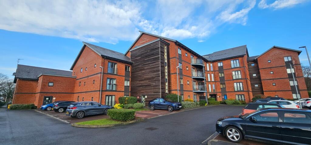 Main image of property: 6 Hobart Point, Churchfields Way, West Bromwich, West Midlands, B71