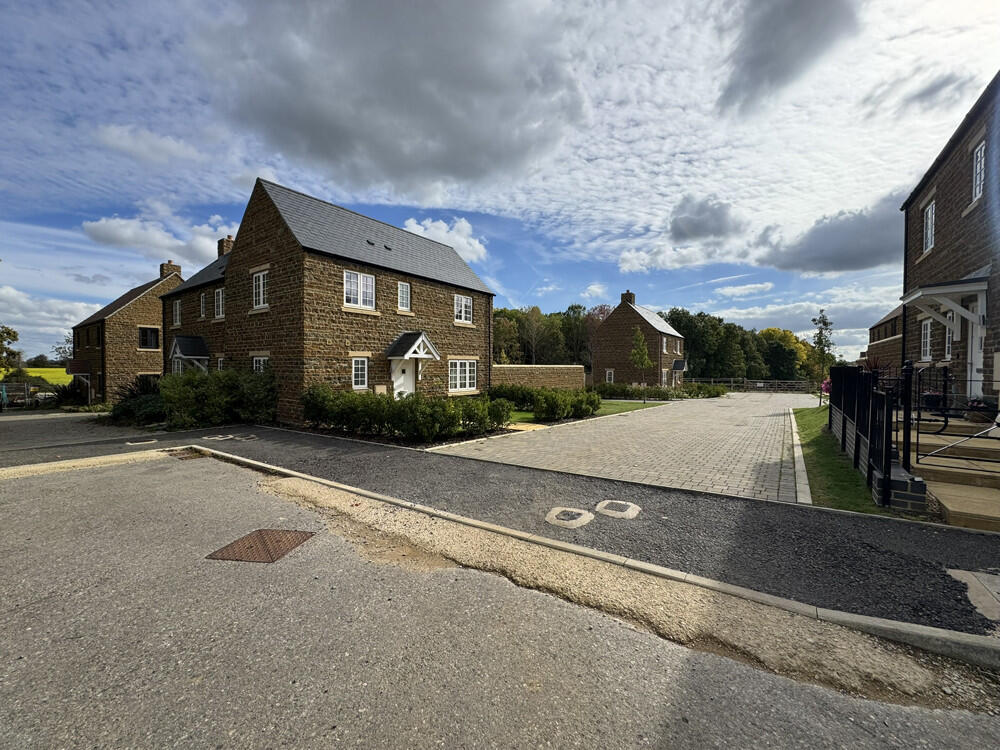 Main image of property: Plots 11-15 at 10-14 Fardon Way, Deddington, Banbury, Oxfordshire, OX15