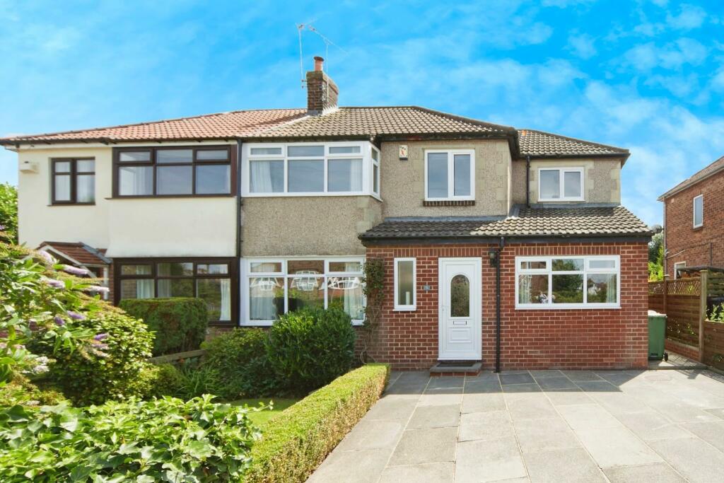 4 bedroom semidetached house for sale in Carr Hill Road, Calverley