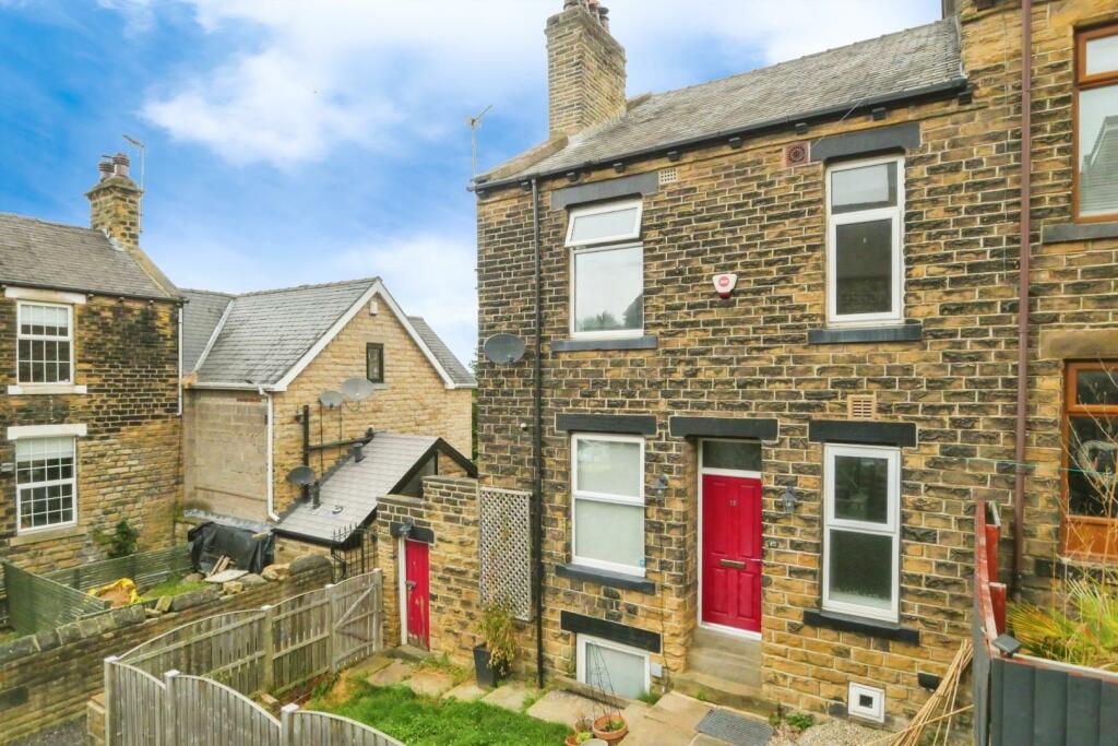 Main image of property: Hillside Mount, Stanningley, Pudsey