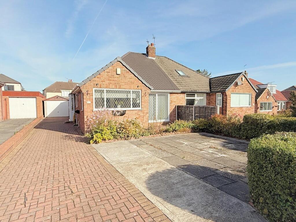 Main image of property: The Fairway, Stanningley