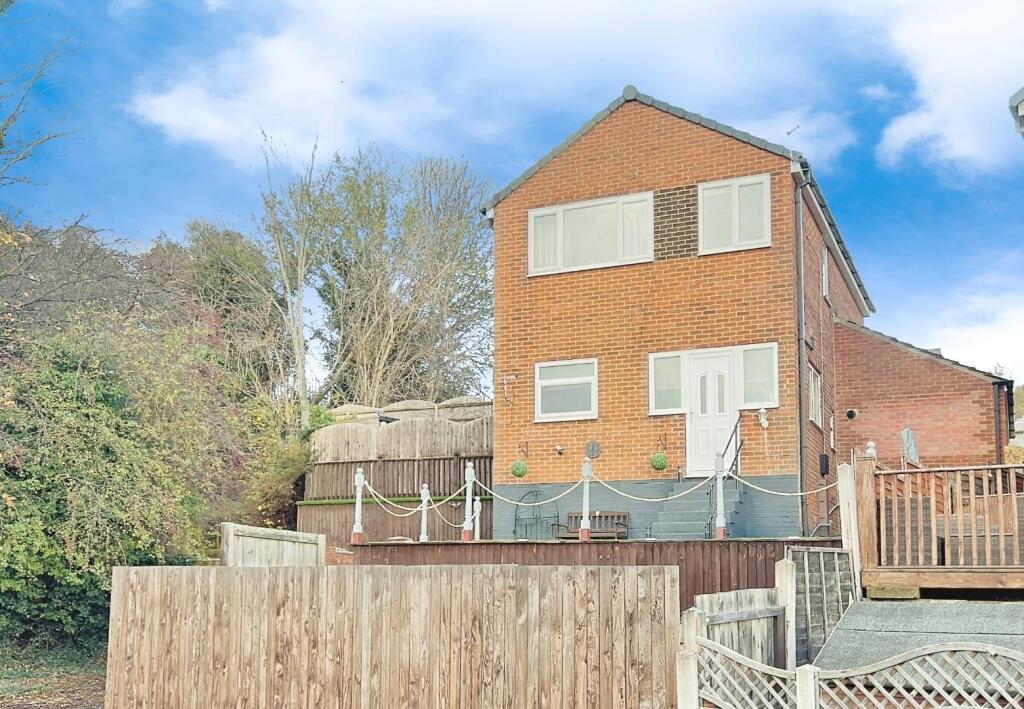 Main image of property: Wheelwright Close, Leeds