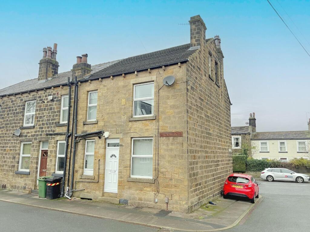 Main image of property: Westmoor Place, Leeds