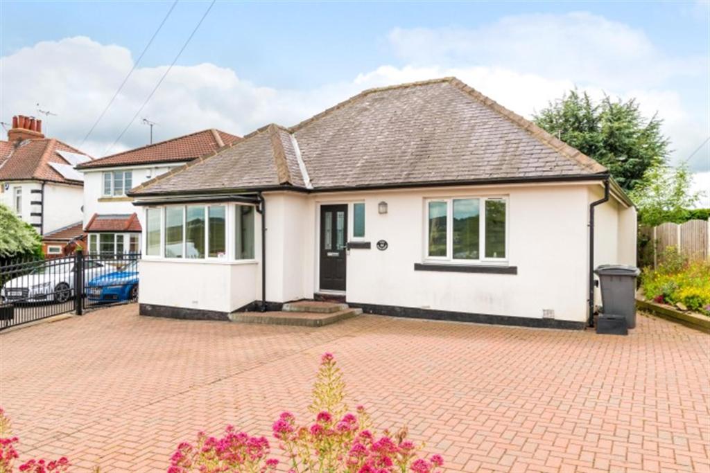 3 bedroom detached bungalow for sale in Rodley Lane, Rodley, LS13